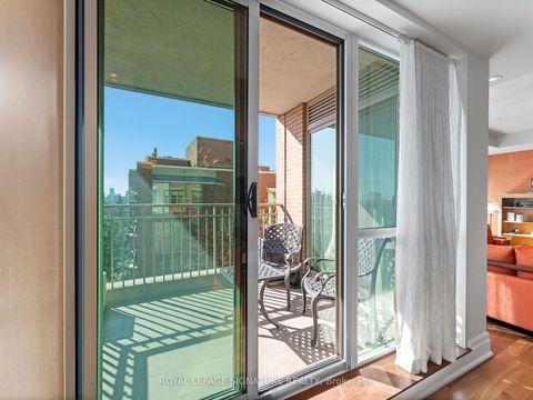 Photo 10 at 603 - 155 St. Clair Avenue W, Casa Loma, Toronto