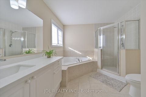 Photo 13 at 9 O'hara Crescent, Jefferson, Richmond Hill