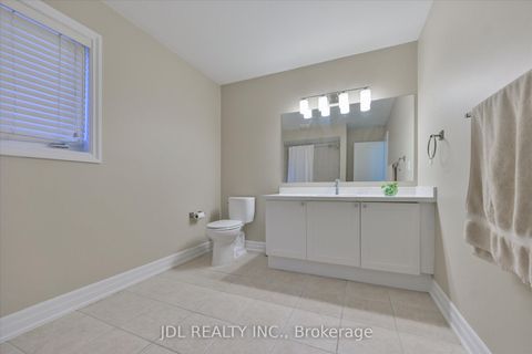 Photo 18 at 9 O'hara Crescent, Jefferson, Richmond Hill