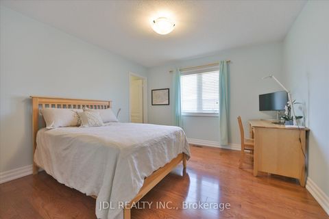 Photo 19 at 9 O'hara Crescent, Jefferson, Richmond Hill