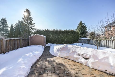 Photo 28 at 9 O'hara Crescent, Jefferson, Richmond Hill