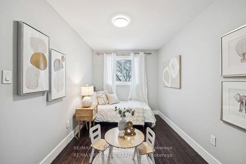 Photo 36 at 77 Mansewood Gardens, West Hill, Toronto