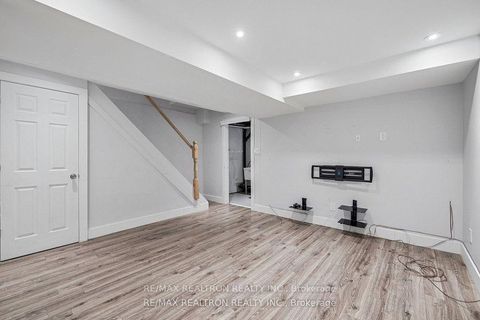 Photo 43 at 77 Mansewood Gardens, West Hill, Toronto