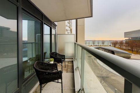 Photo 12 at 340 - 15 Merchants' Wharf, Waterfront Communities C8, Toronto