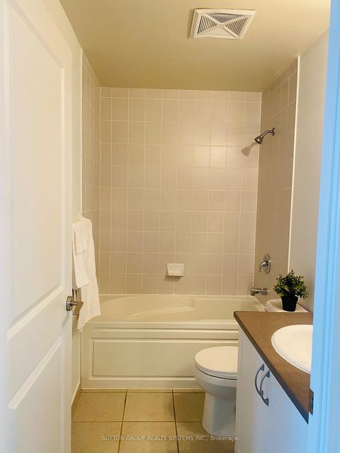 Photo 15 at 301 - 349 Rathburn Road W, City Centre, Mississauga