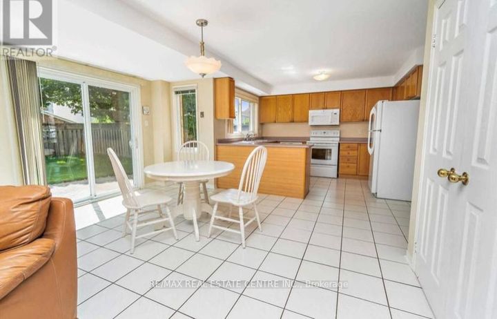 Photo 8 at 7 Curry Crescent, Georgetown, Halton Hills