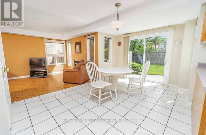 Photo 9 at 7 Curry Crescent, Georgetown, Halton Hills