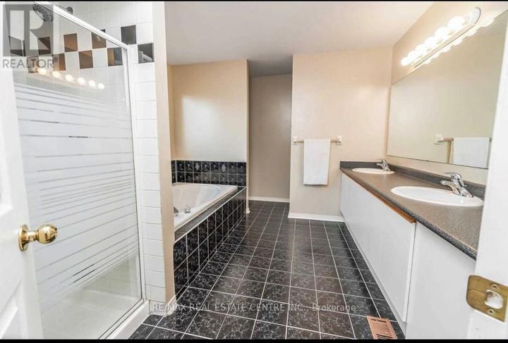 Photo 20 at 7 Curry Crescent, Georgetown, Halton Hills