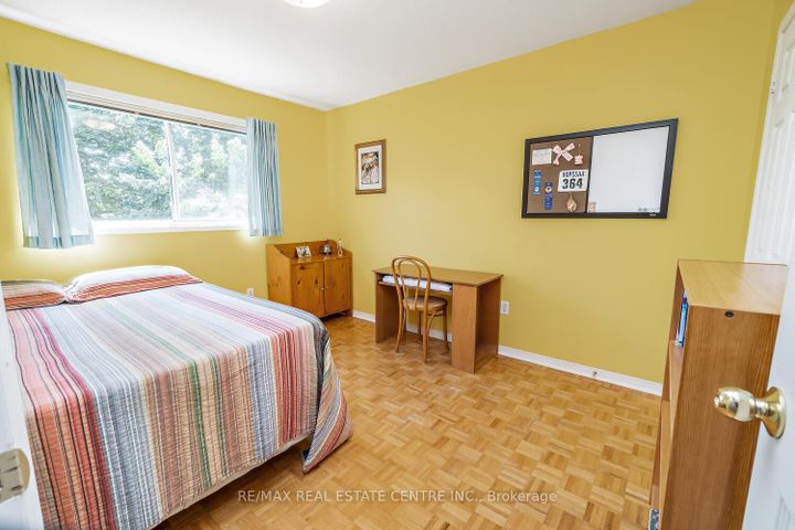 Photo 22 at 7 Curry Crescent, Georgetown, Halton Hills