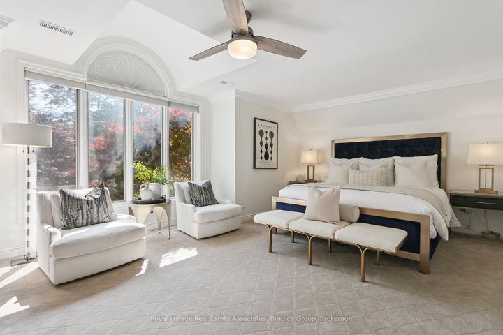 Photo 22 at 19 Lorraine Gardens, City Centre West, Toronto