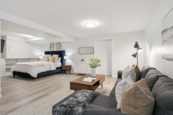 Photo 33 at 19 Lorraine Gardens, City Centre West, Toronto