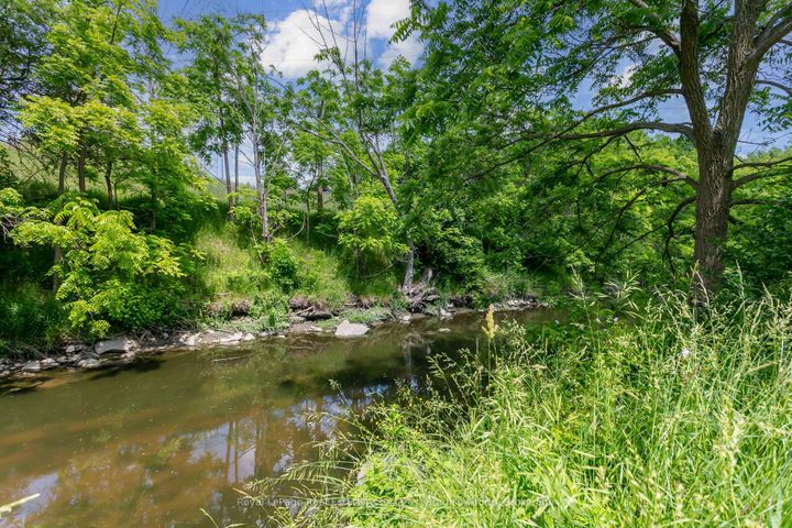 Photo 42 at 19 Lorraine Gardens, City Centre West, Toronto