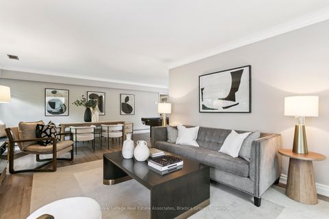 Photo 14 at 19 Lorraine Gardens, City Centre West, Toronto