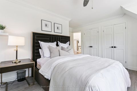 Photo 24 at 19 Lorraine Gardens, City Centre West, Toronto