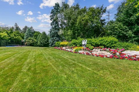 Photo 41 at 19 Lorraine Gardens, City Centre West, Toronto