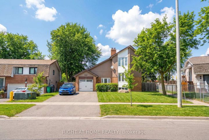 Photo 0 at 7027 Estoril Road, Meadowvale, Mississauga