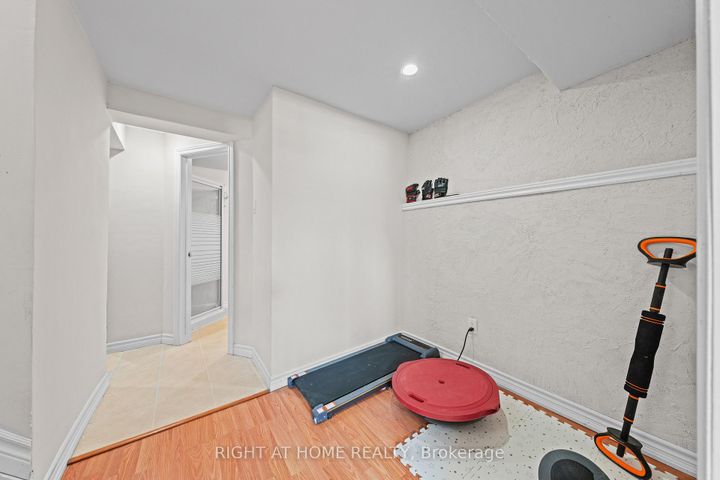 Photo 37 at 7027 Estoril Road, Meadowvale, Mississauga