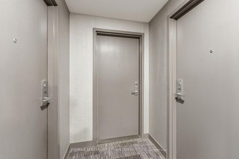 Photo 2 at 305 - 69 Lynn Williams Street S, Niagara, Toronto