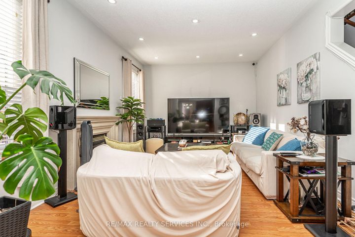 Photo 9 at 88 Sled Dog Road, Wellington, Brampton