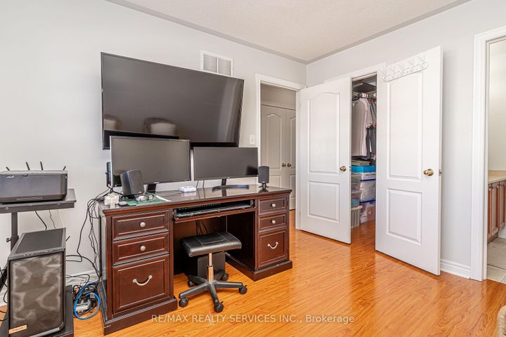 Photo 31 at 88 Sled Dog Road, Wellington, Brampton