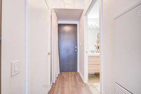 Photo 5 at 812 - 105 The Queensway, Swansea, Toronto