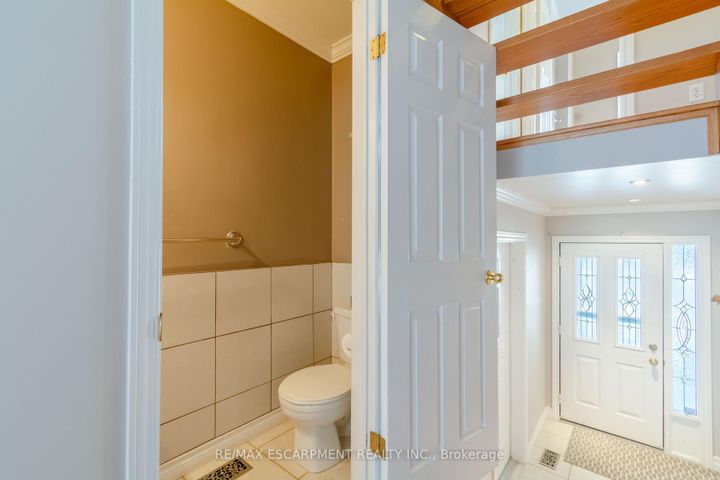 Photo 5 at 489 Green Road, Lakeshore, Hamilton