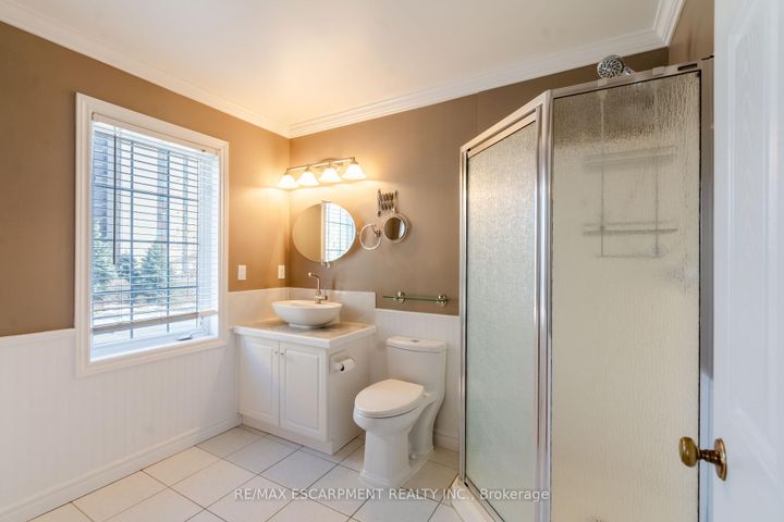 Photo 17 at 489 Green Road, Lakeshore, Hamilton