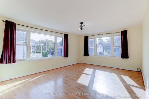 Photo 9 at 305 Andrew Street, Central Newmarket, Newmarket