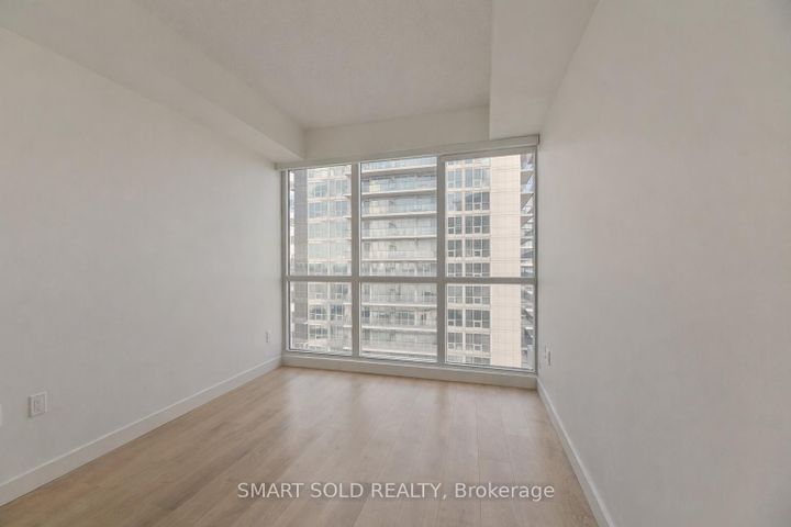 Photo 9 at 3509 - 85 McMahon Drive, Bayview Village, Toronto