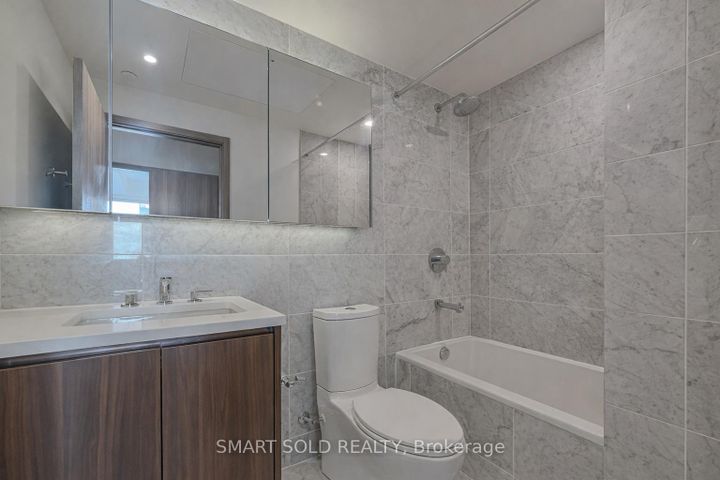 Photo 10 at 3509 - 85 McMahon Drive, Bayview Village, Toronto
