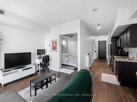 Photo 5 at 2113 - 105 The Queensway, Swansea, Toronto