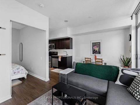 Photo 12 at 2113 - 105 The Queensway, Swansea, Toronto