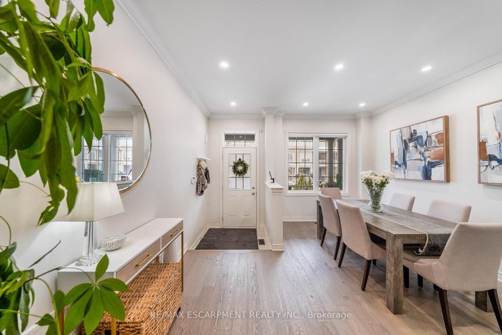 Photo 8 at 315 HUMPHREY Street, Waterdown, Hamilton