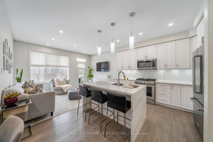 Photo 13 at 315 HUMPHREY Street, Waterdown, Hamilton