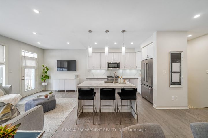 Photo 14 at 315 HUMPHREY Street, Waterdown, Hamilton