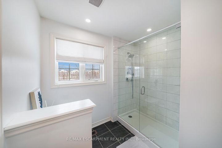 Photo 27 at 315 HUMPHREY Street, Waterdown, Hamilton