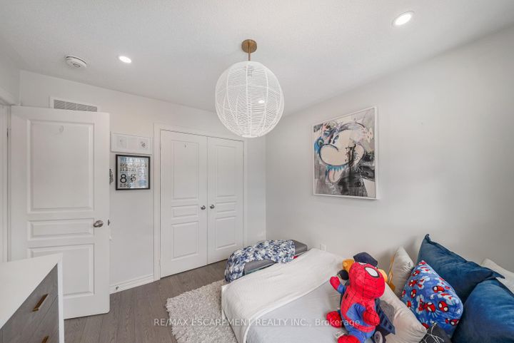 Photo 31 at 315 HUMPHREY Street, Waterdown, Hamilton