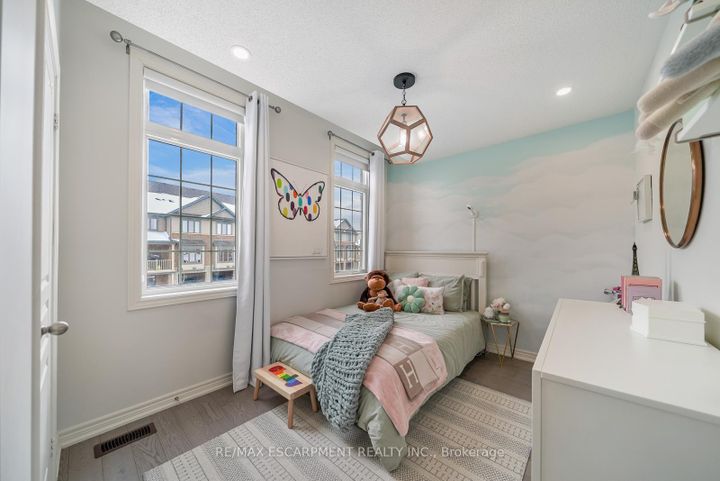 Photo 32 at 315 HUMPHREY Street, Waterdown, Hamilton