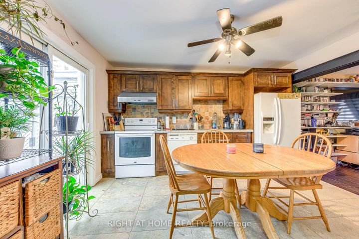 Photo 10 at 64 Wexford Avenue N, Crown Point, Hamilton