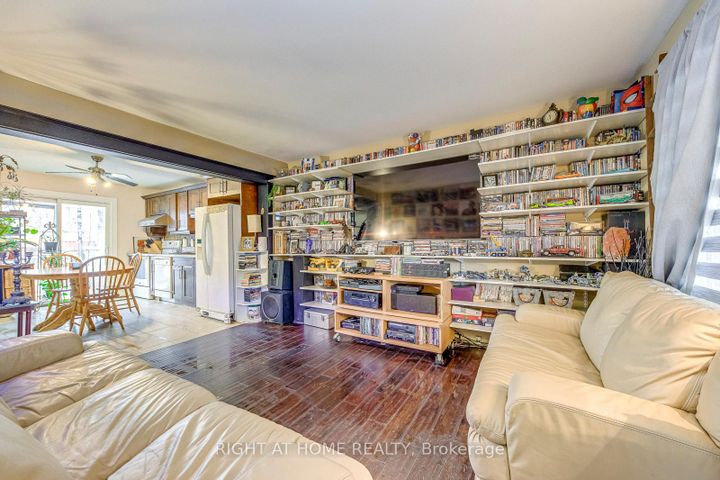 Photo 15 at 64 Wexford Avenue N, Crown Point, Hamilton