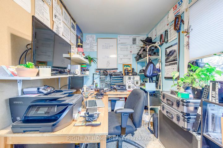 Photo 20 at 64 Wexford Avenue N, Crown Point, Hamilton