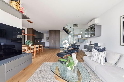 Photo 10 at 327 - 40 Oaklands Avenue, St. Clair, Toronto