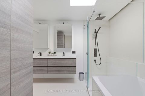 Photo 22 at 327 - 40 Oaklands Avenue, St. Clair, Toronto