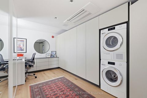 Photo 25 at 327 - 40 Oaklands Avenue, St. Clair, Toronto