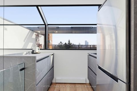 Photo 30 at 327 - 40 Oaklands Avenue, St. Clair, Toronto