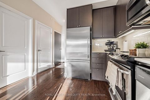 Photo 4 at 401 - 35 Fontenay Court, Humber Valley, Toronto