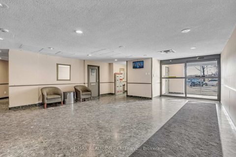 Photo 7 at 1713 - 4185 Shipp Drive, City Centre, Mississauga