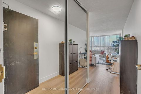 Photo 11 at 1713 - 4185 Shipp Drive, City Centre, Mississauga