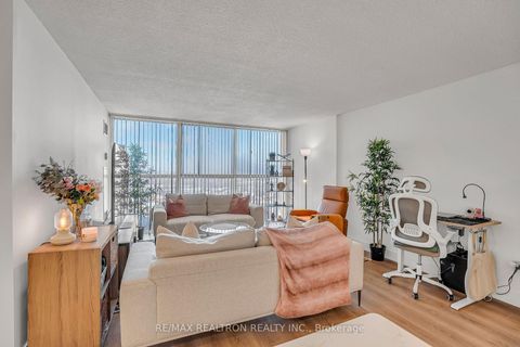 Photo 13 at 1713 - 4185 Shipp Drive, City Centre, Mississauga