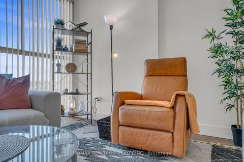 Photo 16 at 1713 - 4185 Shipp Drive, City Centre, Mississauga